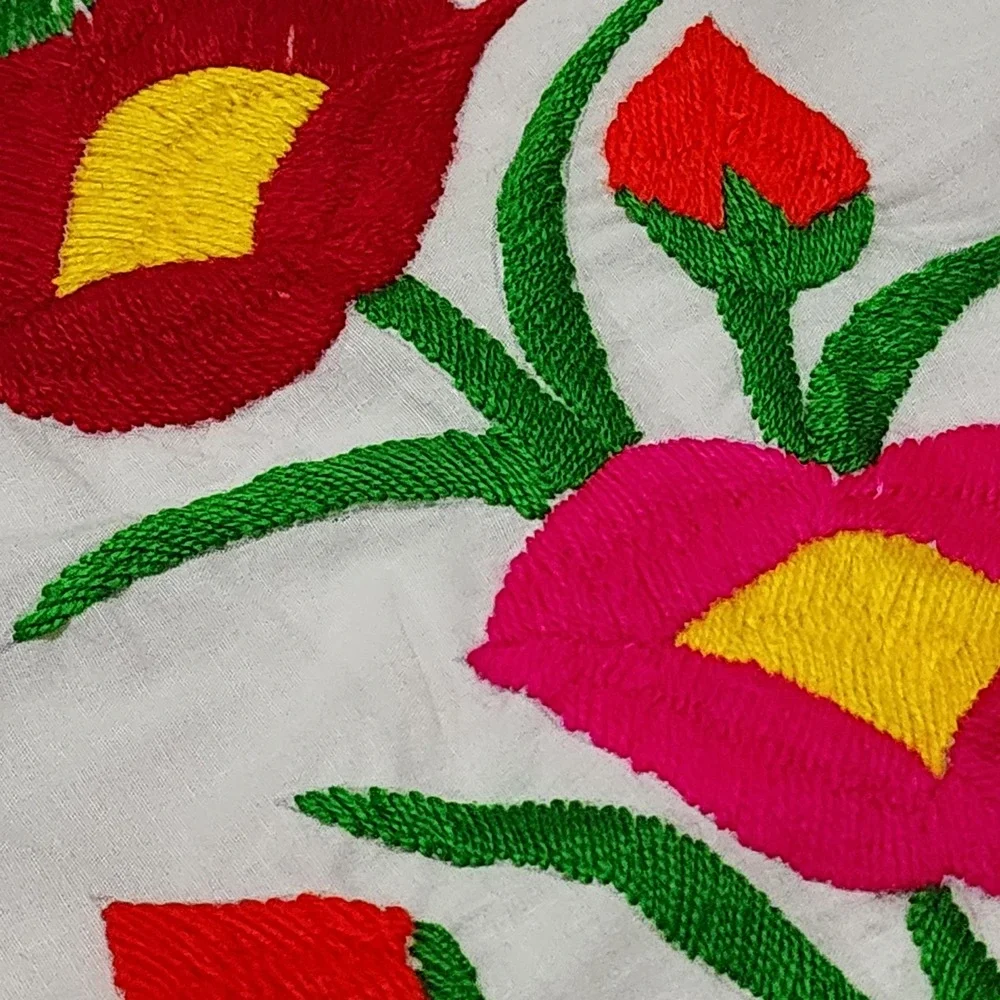 Vintage Hand Embroidered Dios Te Bendiga Floral Pillowcase Spanish Blessing